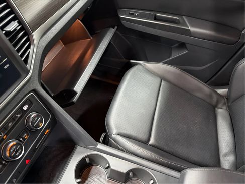 Used 2019 Volkswagen Atlas SE FWD image 26