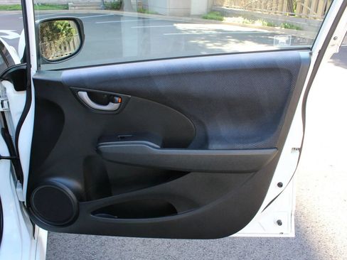 Used 2010 Honda Fit Sport image 26