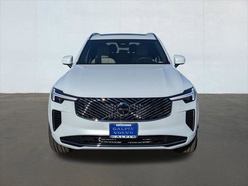 New 2026 Volvo XC90 B6 Plus w/ Protection Package Premier image 4