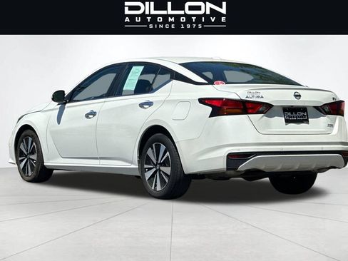 Used 2022 Nissan Altima 2.5 SV AWD/4WD image 6