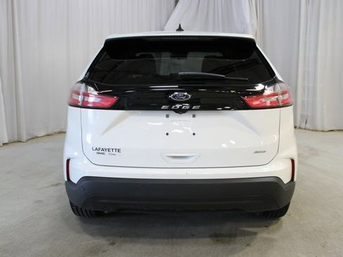 Used 2021 Ford Edge SE image 5