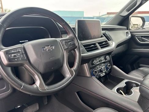 Used 2024 Chevrolet Suburban RST RWD image 11