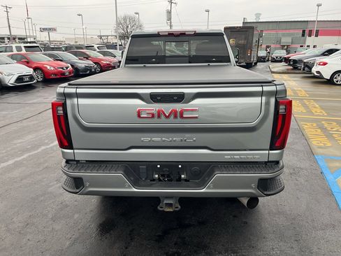 Used 2024 GMC Sierra 2500 Denali w/ Denali Reserve Package image 8