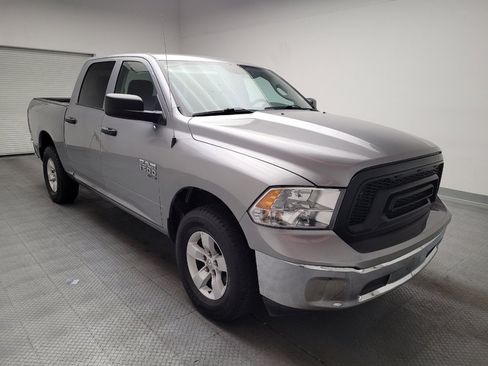 Used 2022 RAM 1500 Classic SLT AWD/4WD image 13