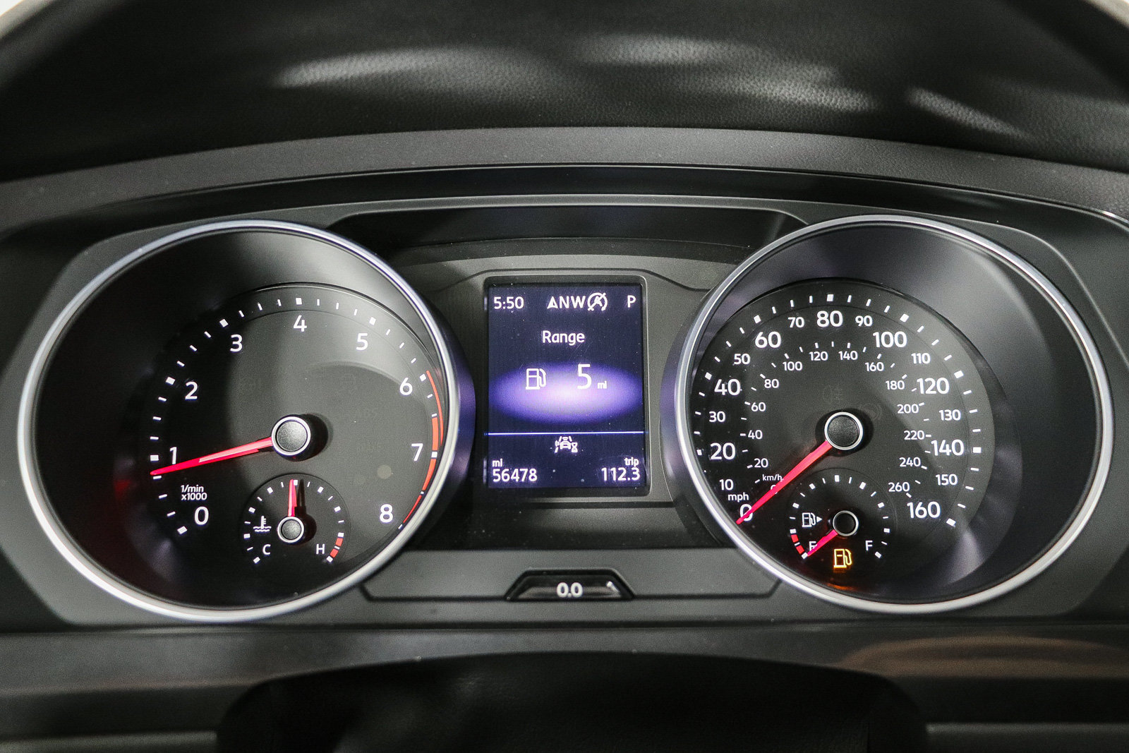 Used 2021 Volkswagen Tiguan SE w/ Panoramic Sunroof Package FWD image 24