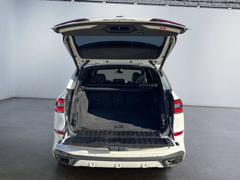 Used 2023 BMW X5 sDrive40i w/ M Sport Package image 17