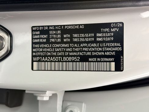 Used 2026 Porsche Macan AWD/4WD image 26