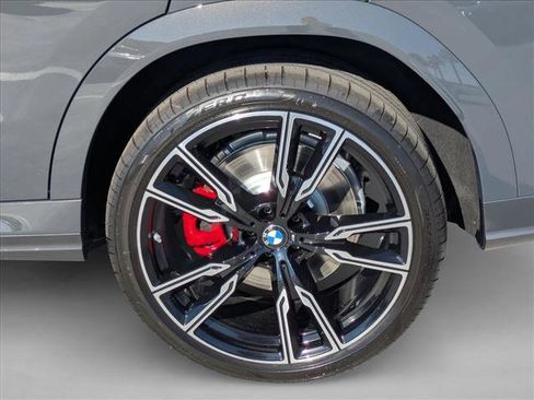 New 2026 BMW X6 M60i image 10