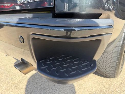 Used 2018 GMC Sierra 1500 Denali AWD/4WD image 41