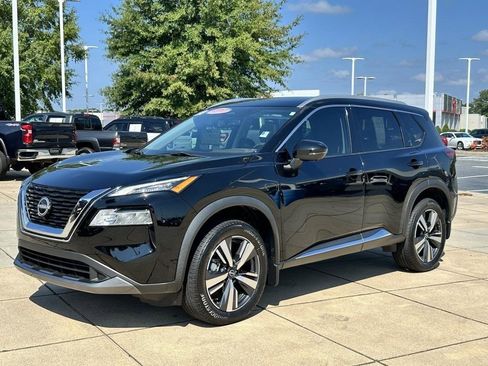 Used 2023 Nissan Rogue SL image 4