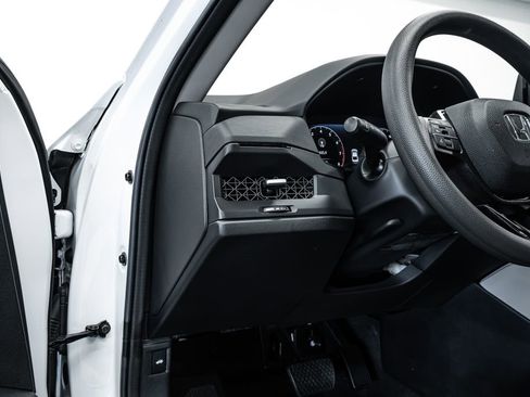 Used 2023 Honda Accord EX image 20