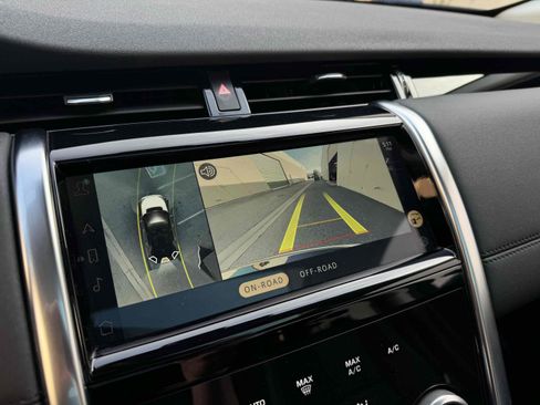 Used 2021 Land Rover Discovery Sport SE image 99