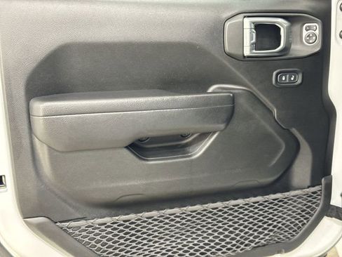 Used 2022 Jeep Gladiator Sport image 21