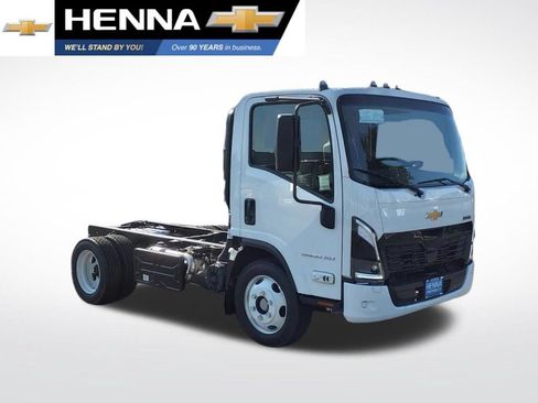 New 2025 Chevrolet Low Cab Forward 5500 XD RWD image 1