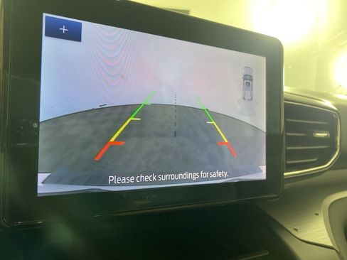 Used 2020 Ford Explorer XLT w/ Equipment Group 202A image 7