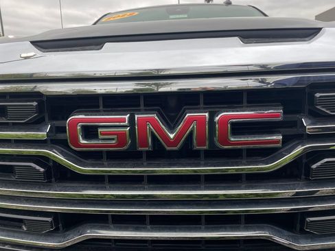 Used 2022 GMC Sierra 1500 SLT image 23
