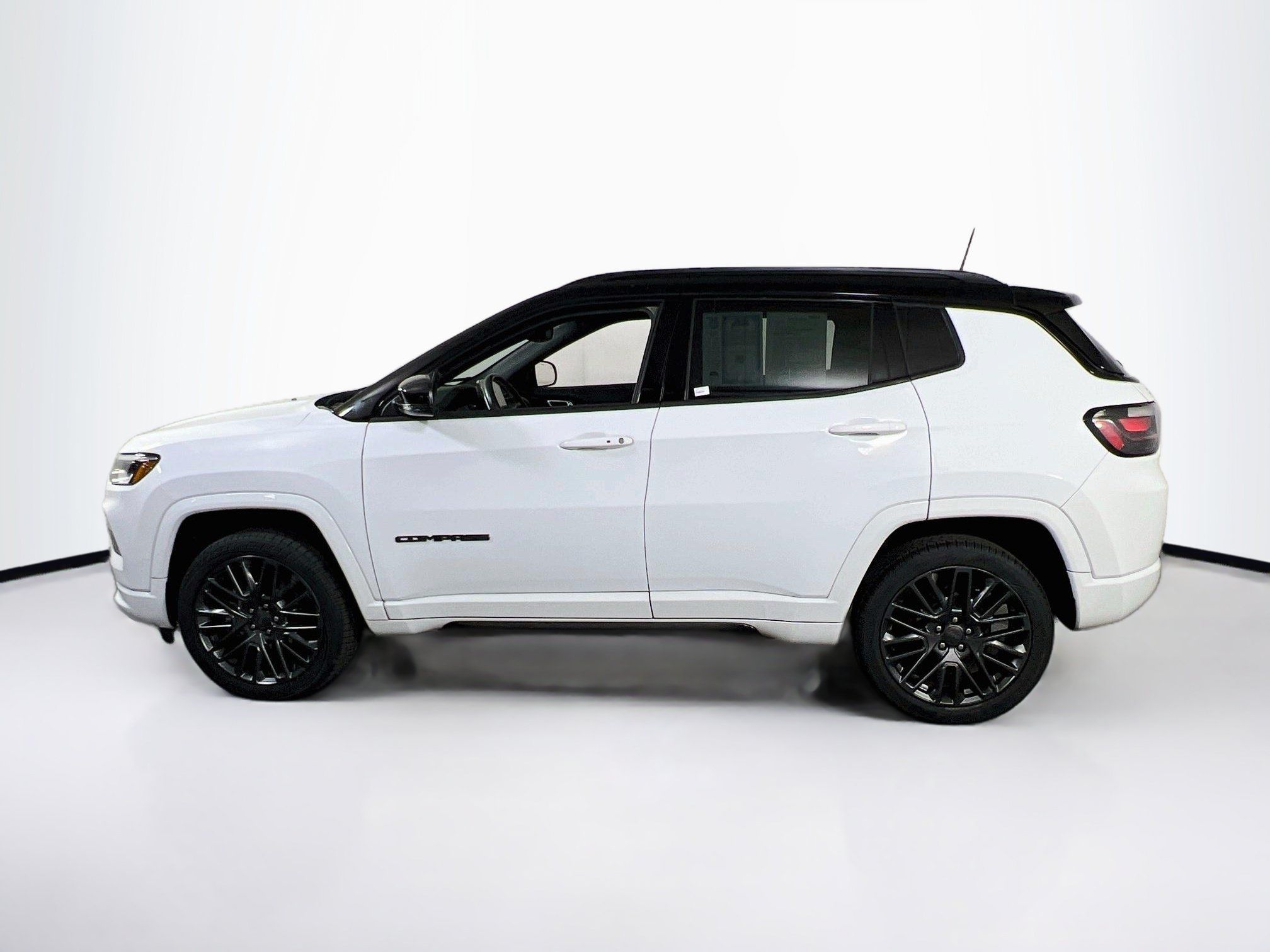 Used 2022 Jeep Compass High Altitude AWD/4WD image 8