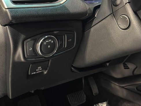 Used 2017 Lincoln MKZ Reserve w/ Climate Package image 10