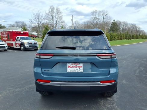 New 2026 Jeep Grand Cherokee Limited AWD/4WD image 4