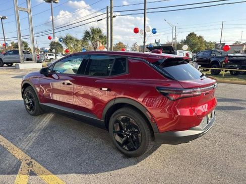 New 2026 Chevrolet Equinox EV LT image 5