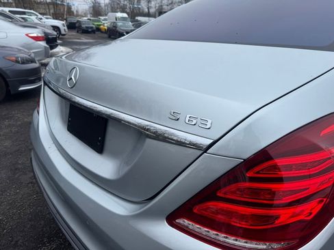 Used 2017 Mercedes-Benz S 63 AMG 4MATIC Sedan image 19