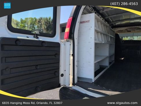 Used 2004 GMC Savana 3500 Van 3D image 15