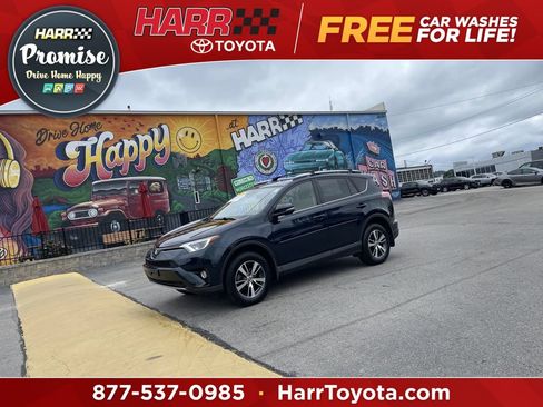 Used 2018 Toyota RAV4 XLE AWD/4WD image 1