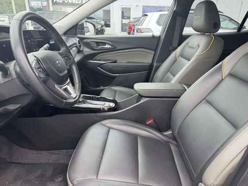 Used 2024 Chevrolet Trax ACTIV w/ Driver Confidence Package FWD image 13