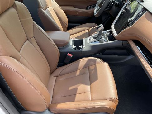 Used 2025 Subaru Legacy Touring XT image 18
