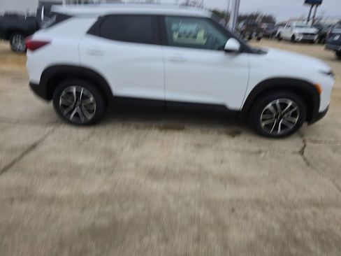 New 2026 Chevrolet TrailBlazer LT w/ Driver Confidence Package FWD image 4