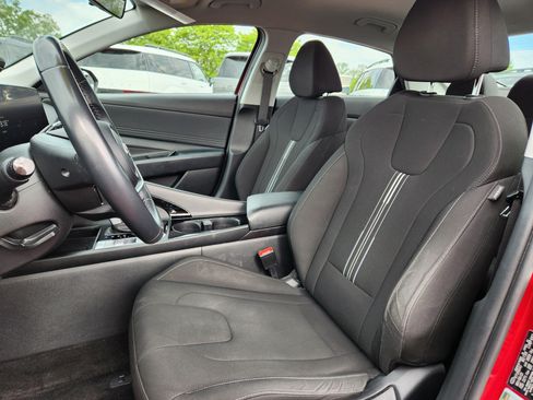 Certified 2023 Hyundai Elantra SEL w/ Convenience Package FWD image 10