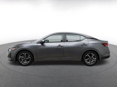 Used 2025 Nissan Sentra SV FWD image 3