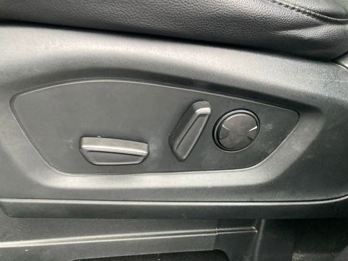 Used 2022 Ford Explorer ST-Line w/ Class IV Trailer Tow Package image 14