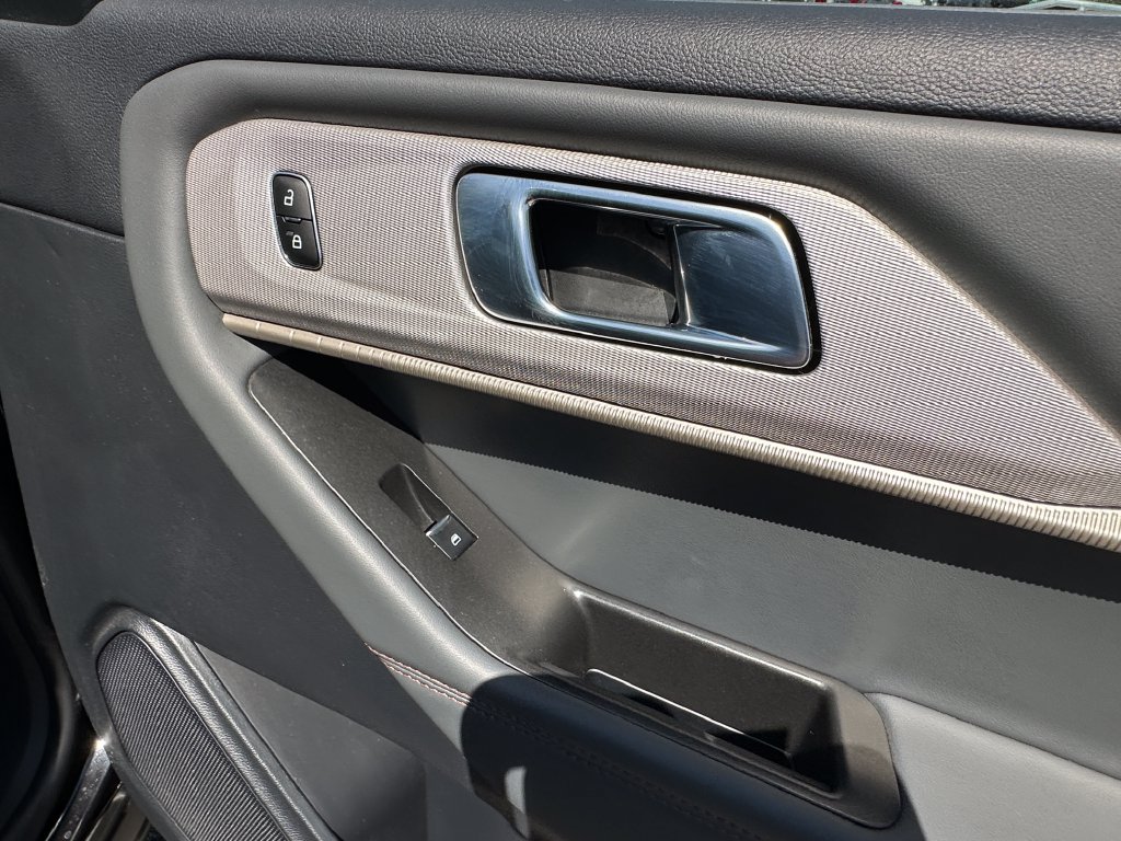 Used 2026 Ford Explorer Active RWD image 18