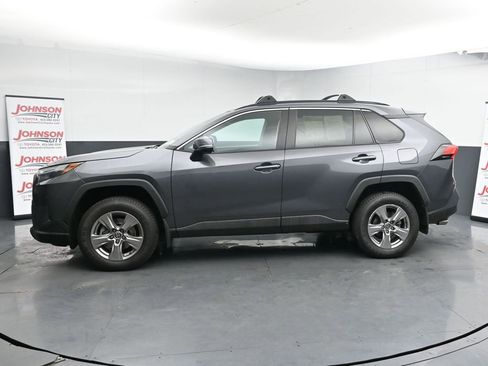 Used 2023 Toyota RAV4 XLE w/ Convenience Package image 5