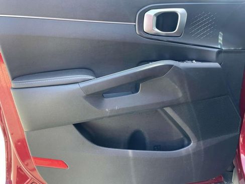 Certified 2022 Kia Sorento S w/ Panoramic Sunroof Package FWD image 23