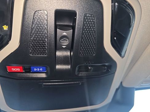 Certified 2025 Subaru Outback Premium image 32