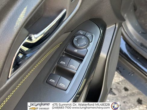 Used 2024 Chevrolet Trax ACTIV w/ Driver Confidence Package image 23