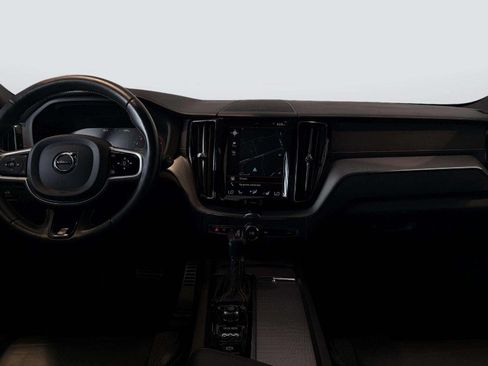 Used 2020 Volvo XC60 T5 R-Design w/ Protection Package Premier AWD/4WD image 23
