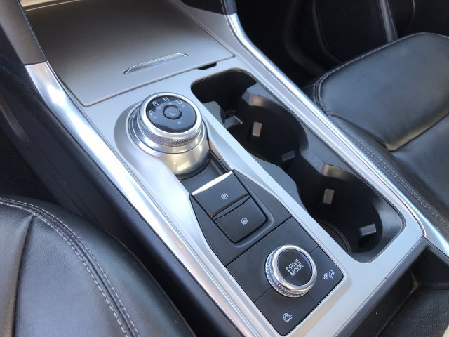 Used 2023 Ford Explorer XLT AWD/4WD image 34