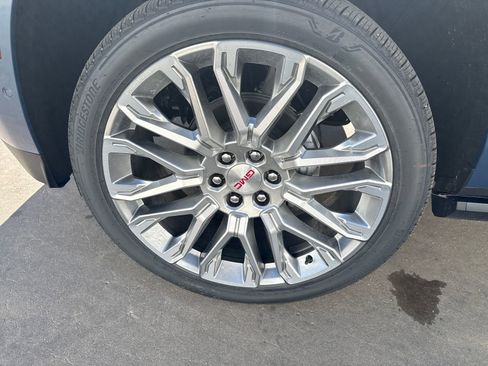 New 2026 GMC Yukon XL Denali image 29