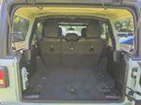Used 2023 Jeep Wrangler Unlimited Sport AWD/4WD image 10