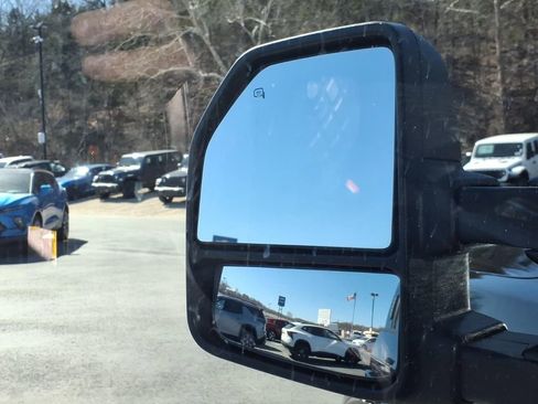 Used 2018 Ford F150 XLT w/ Equipment Group 302A Luxury image 32