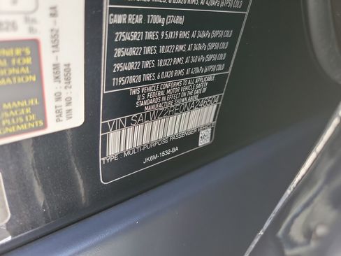 Used 2022 Land Rover Range Rover Sport SVR AWD/4WD image 35