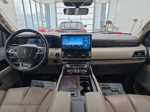 Used 2023 Lincoln Navigator L Reserve image 12