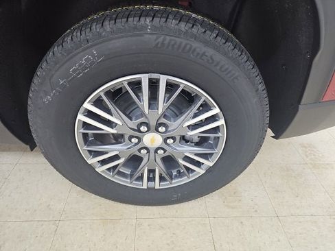 New 2026 Chevrolet Traverse LT w/ Enhanced Driving Package image 23