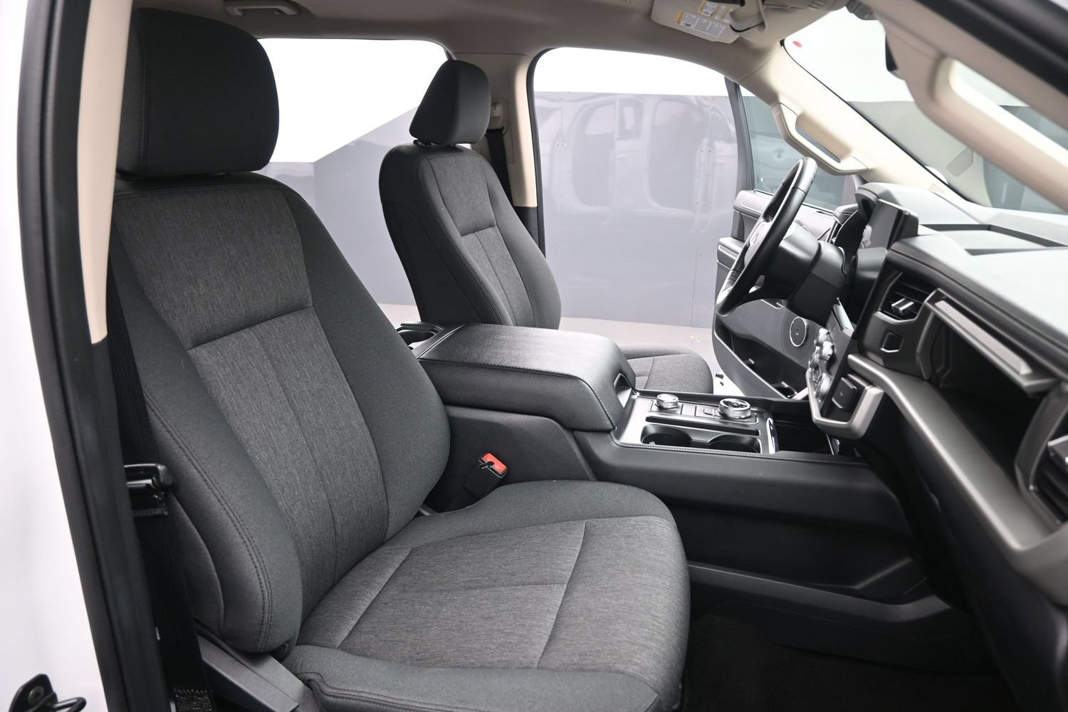 Used 2024 Ford Expedition Max XLT AWD/4WD image 27