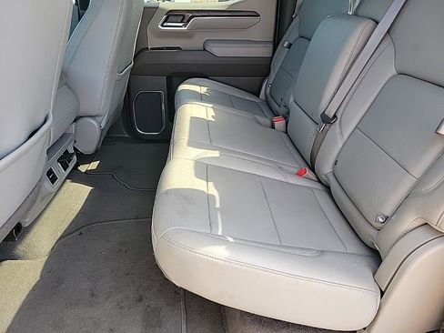 Used 2025 GMC Sierra 1500 SLT image 14