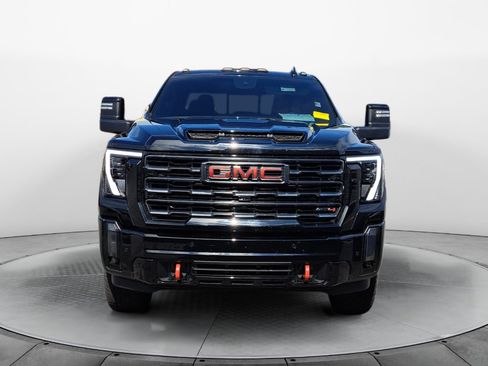 Used 2024 GMC Sierra 2500 AT4 w/ AT4 Premium Plus Package AWD/4WD image 2
