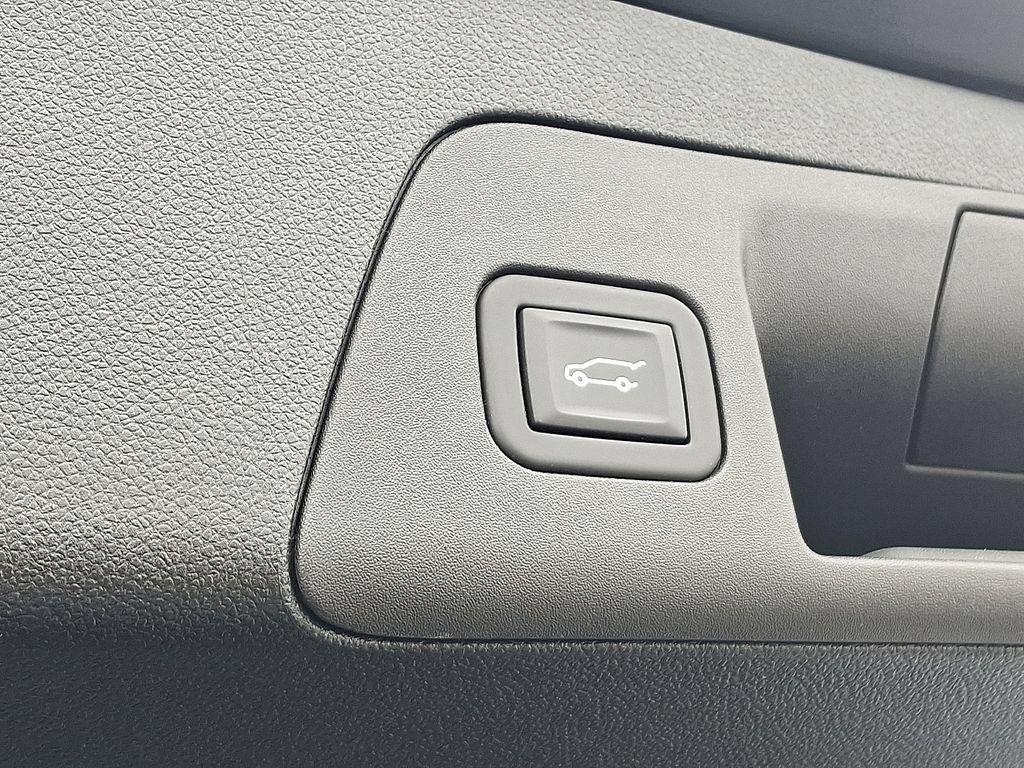 Certified 2023 Buick Envision Avenir AWD/4WD image 31